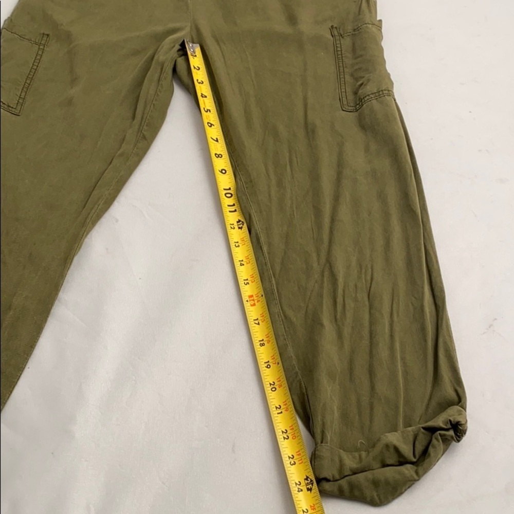 Free People high waist cropped cargo pants in Army green - Picture 12 of 13